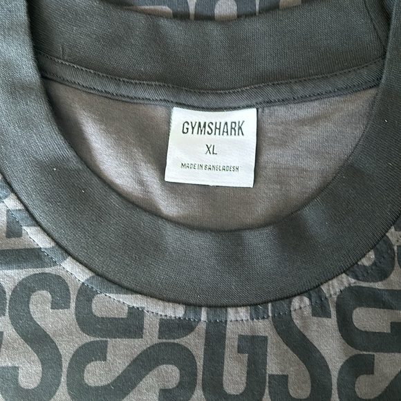 Men’s casual Gym Shark  Signature T-shirt - Picture 3 of 3